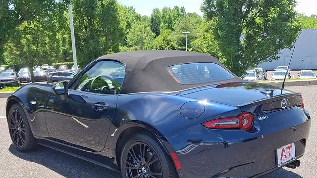 2025 Mazda MX-5 Miata Club