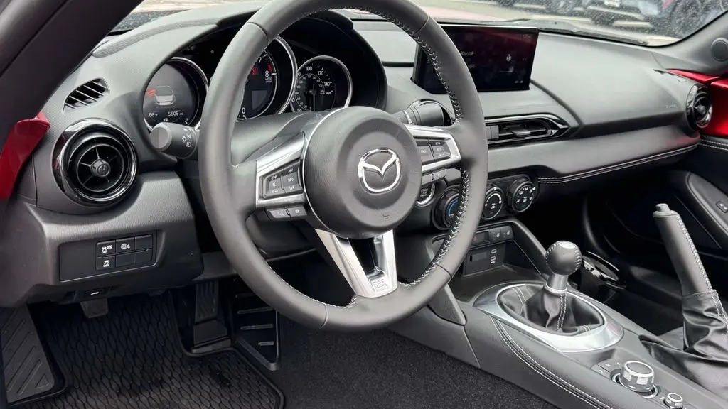 2025 Mazda MX-5 Miata Club