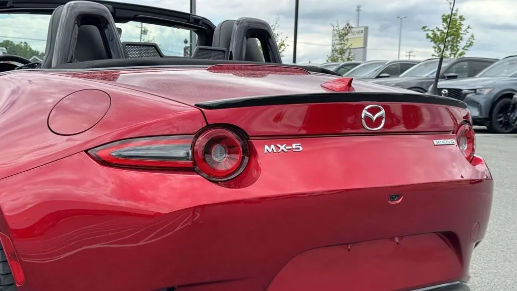 2025 Mazda MX-5 Miata Club