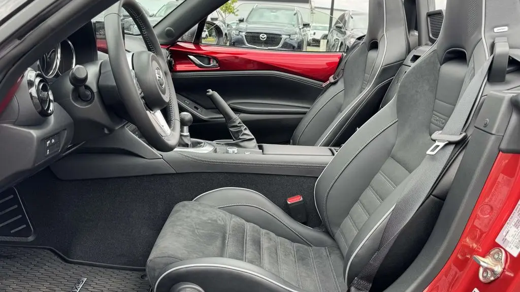 2025 Mazda MX-5 Miata Club