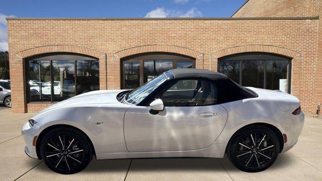 2026 Mazda MX-5 Miata Grand Touring