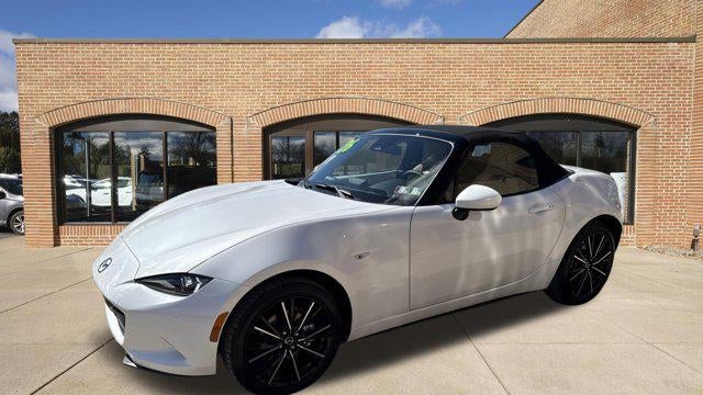 2026 Mazda MX-5 Miata Grand Touring