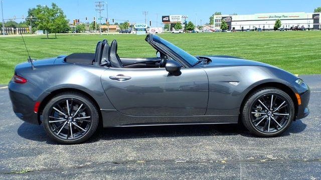 2025 Mazda MX-5 Miata 