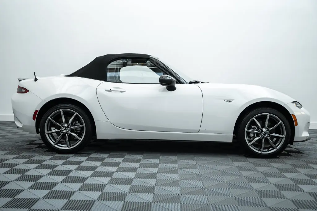 2023 MAZDA MX-5 - $29,500