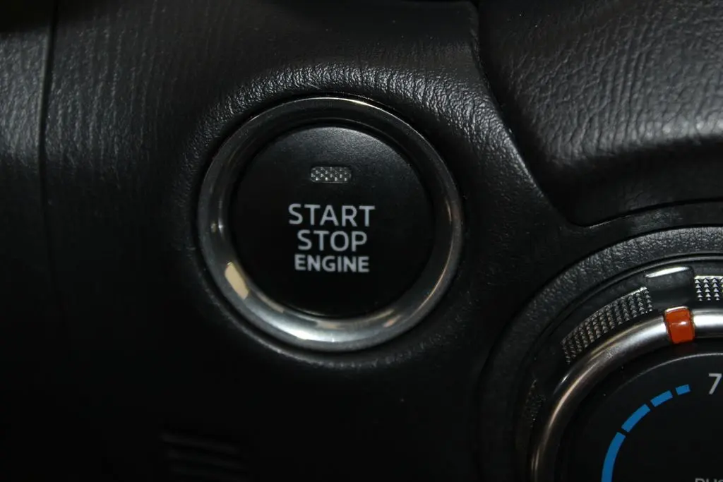 2025 MAZDA MX-5 - $28,728