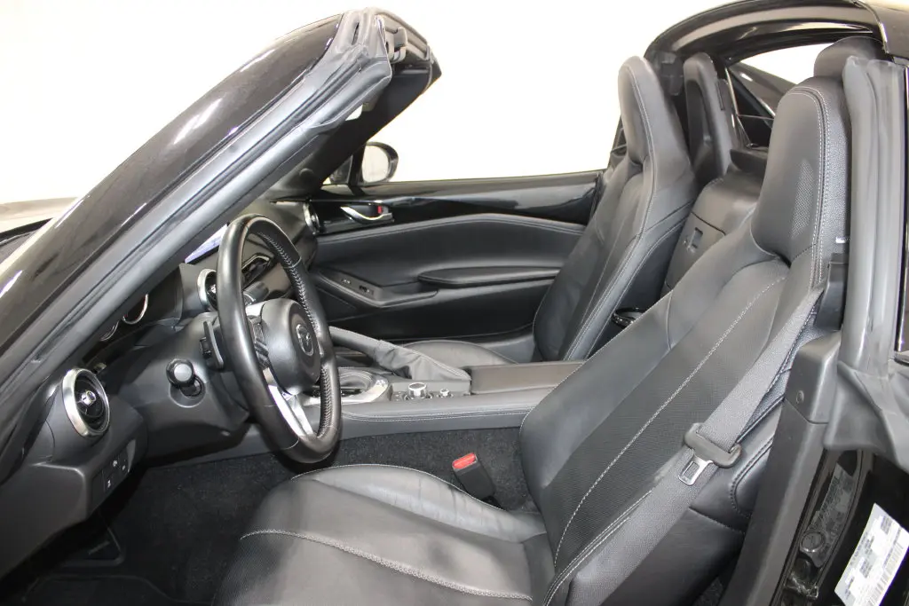 2025 MAZDA MX-5 - $27,998