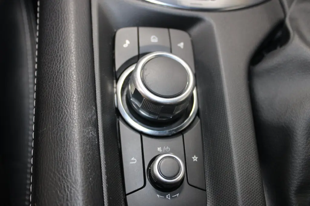 2025 MAZDA MX-5 - $27,998