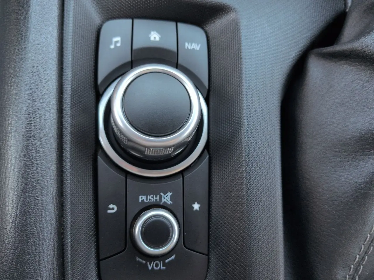 2021 MAZDA MX-5 - $27,106