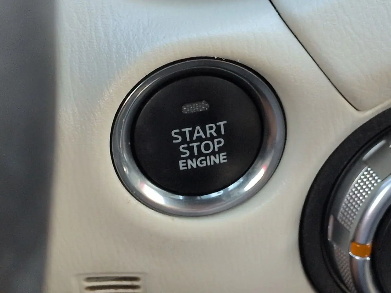 2021 MAZDA MX-5 - $27,106