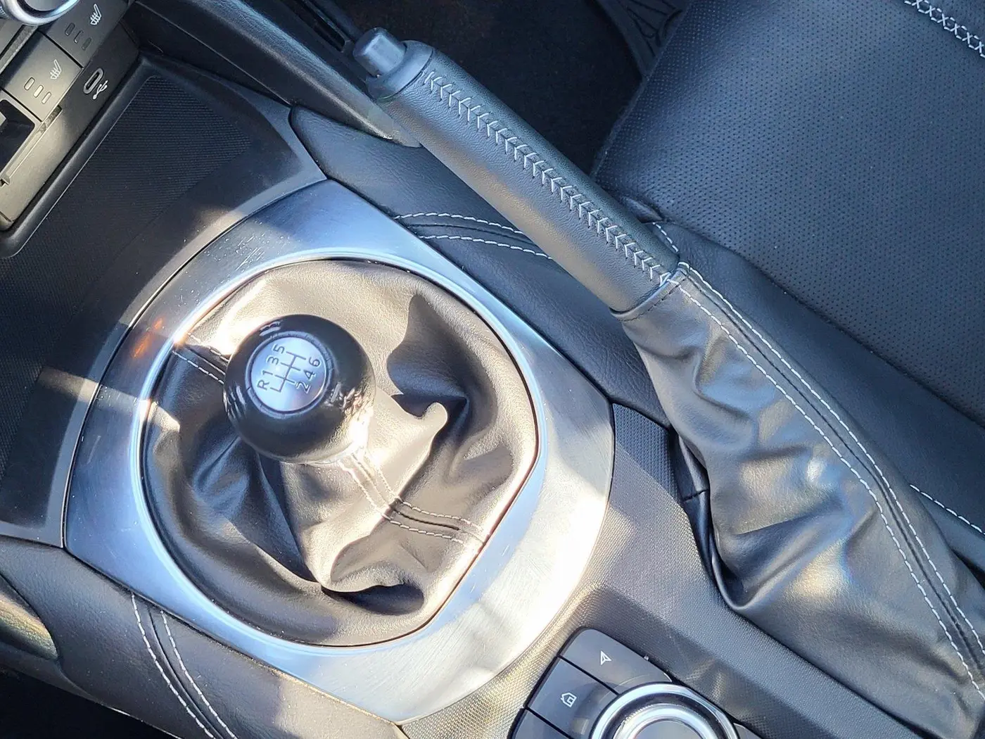 2024 MAZDA MX-5