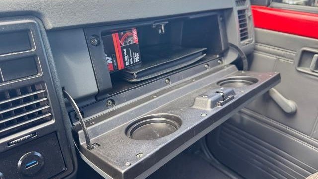 1991 Mazda B-Series B2200