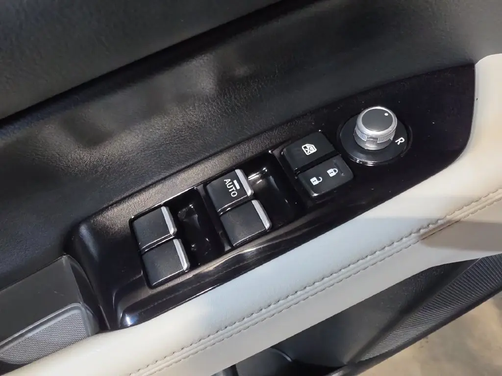 2017 MAZDA CX-5 - $17,037