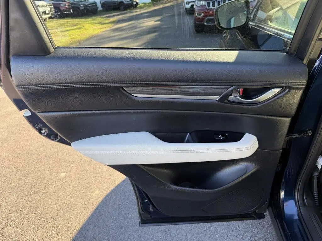 2021 MAZDA CX-5 - $21,995