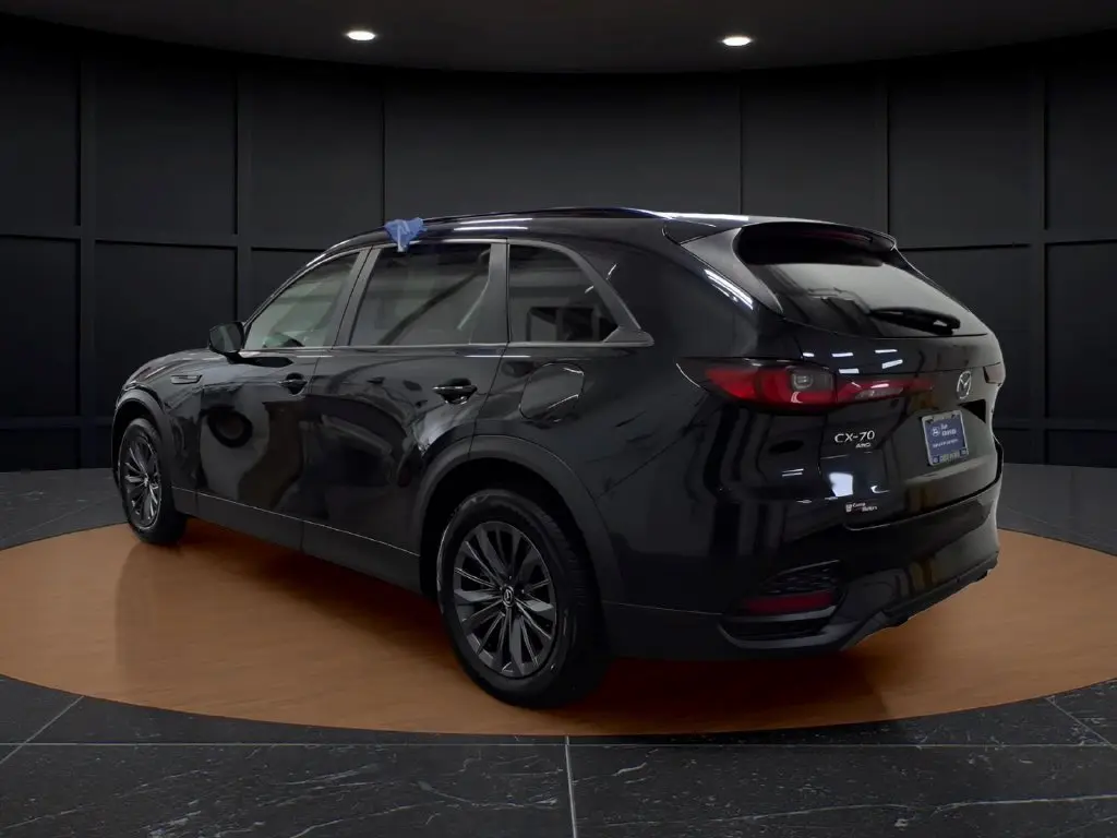 2025 MAZDA CX-7 - $27,995