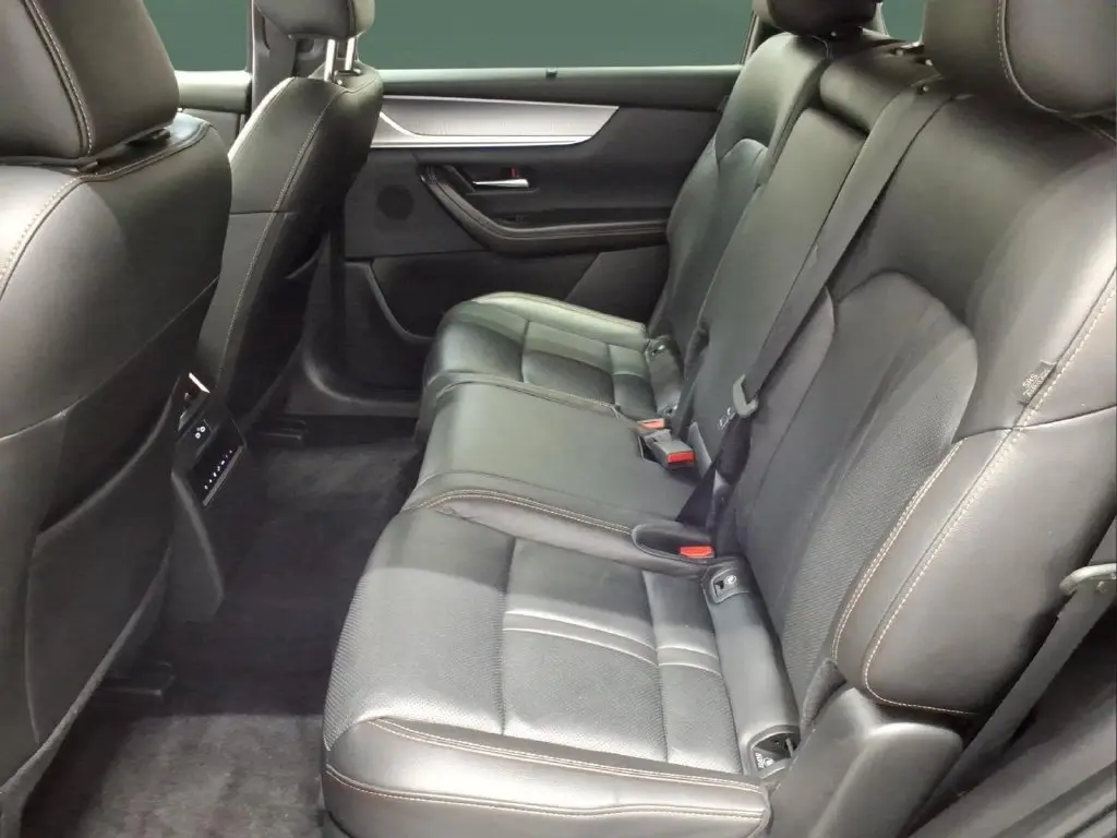 2025 MAZDA CX-7 - $27,995