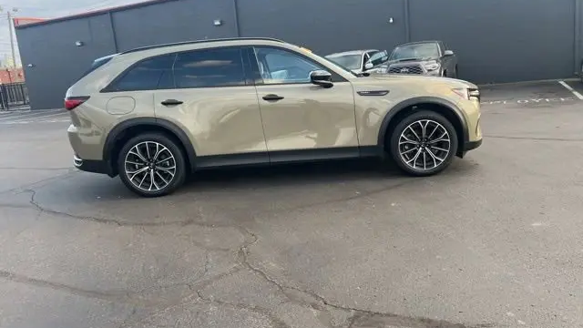 2025 Mazda CX-70 Plug-in Hybrid Premium