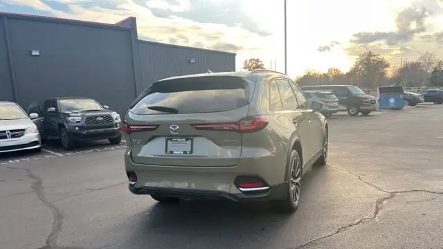 2025 Mazda CX-70 Plug-in Hybrid Premium