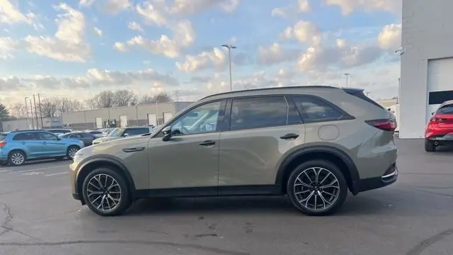 2025 Mazda CX-70 Plug-in Hybrid Premium