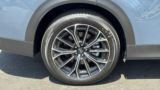 2025 Mazda CX-70 Plug-in Hybrid Premium