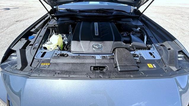 2025 Mazda CX-70 Plug-in Hybrid Premium