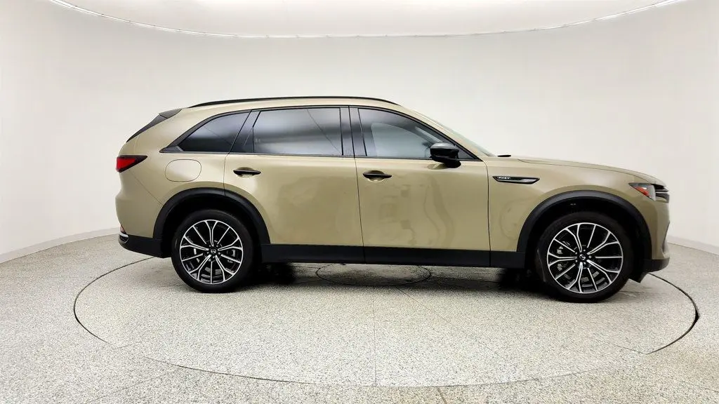 2025 Mazda CX-70 Plug-in Hybrid Premium