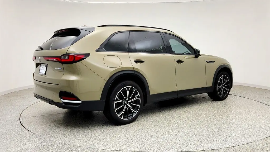 2025 Mazda CX-70 Plug-in Hybrid Premium