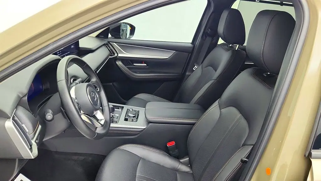 2025 Mazda CX-70 Plug-in Hybrid Premium