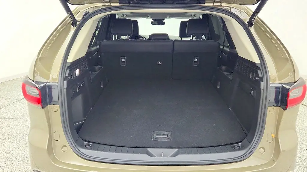2025 Mazda CX-70 Plug-in Hybrid Premium