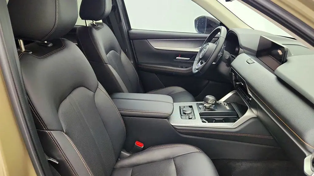 2025 Mazda CX-70 Plug-in Hybrid Premium