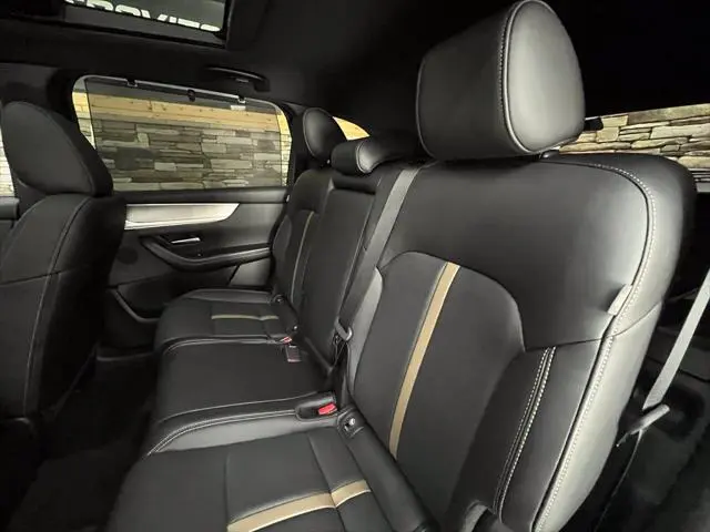 2026 MAZDA CX-7 - $46,999