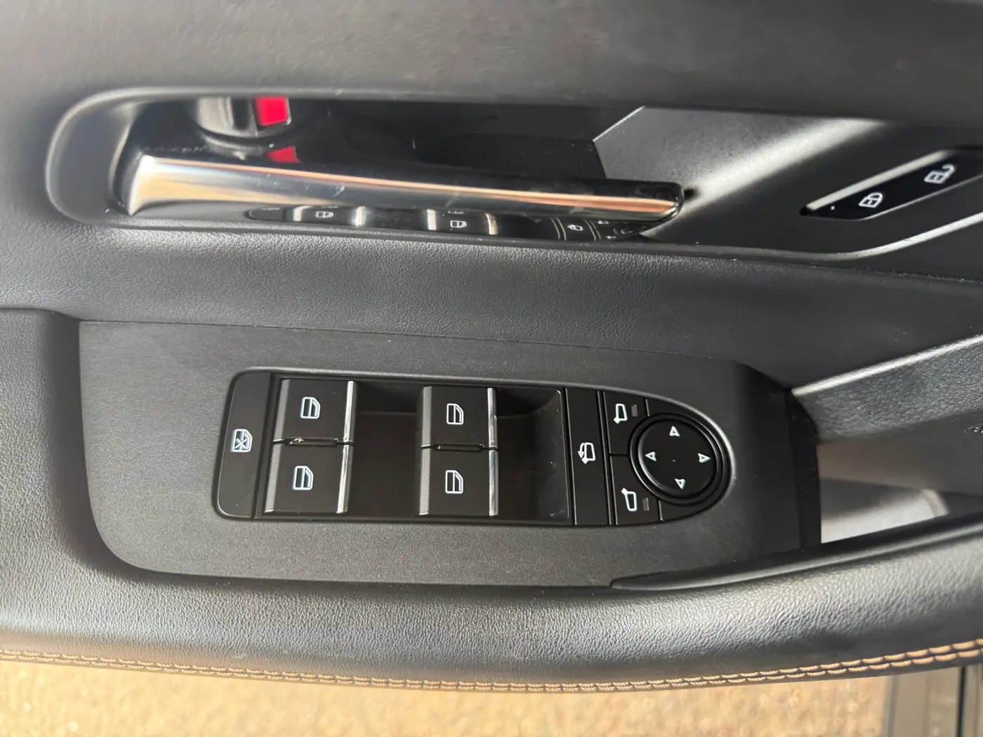 2025 MAZDA CX-7 - $38,250