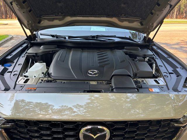 2026 MAZDA CX-7 - $42,475