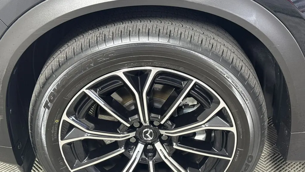2025 Mazda CX-70 Plug-in Hybrid Premium Plus