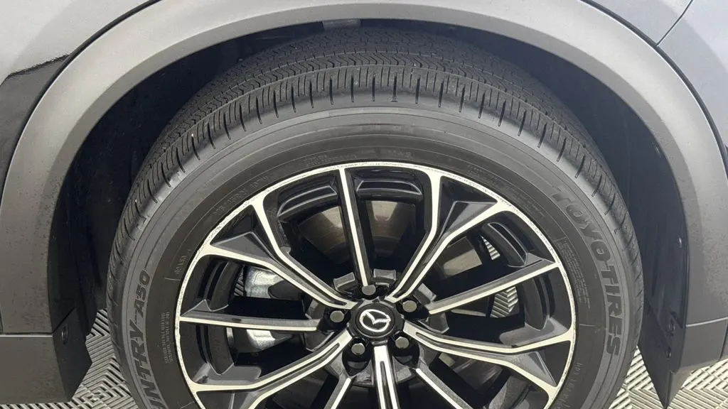 2025 Mazda CX-70 Plug-in Hybrid Premium Plus