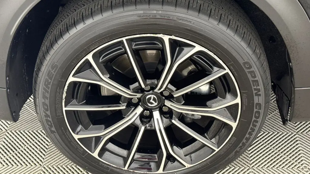 2025 Mazda CX-70 Plug-in Hybrid Premium Plus