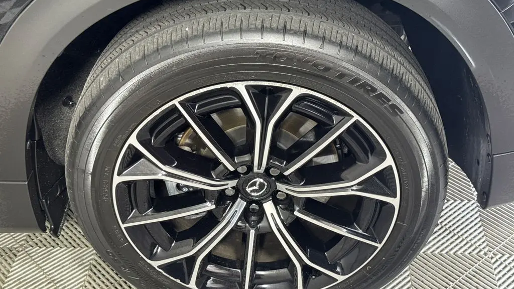 2025 Mazda CX-70 Plug-in Hybrid Premium Plus
