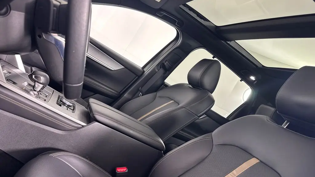2025 Mazda CX-70 Plug-in Hybrid Premium Plus