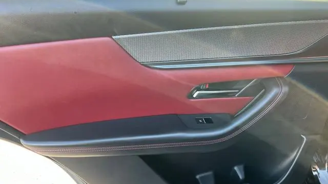 2025 Mazda CX-70 Plug-in Hybrid Premium Plus