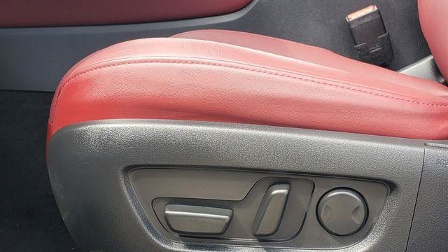 2025 Mazda CX-70 Plug-in Hybrid Premium Plus
