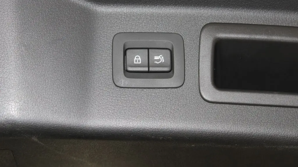 2025 Mazda CX-70 Plug-in Hybrid Premium Plus