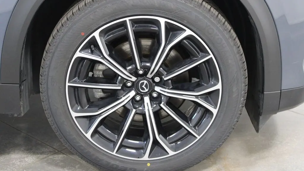 2025 Mazda CX-70 Plug-in Hybrid Premium Plus