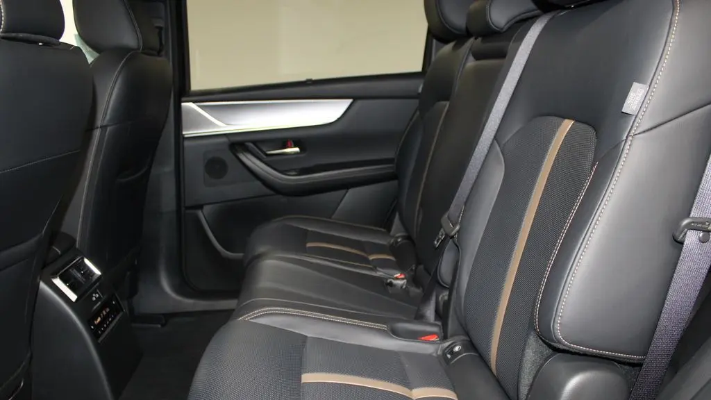 2025 Mazda CX-70 Plug-in Hybrid Premium Plus