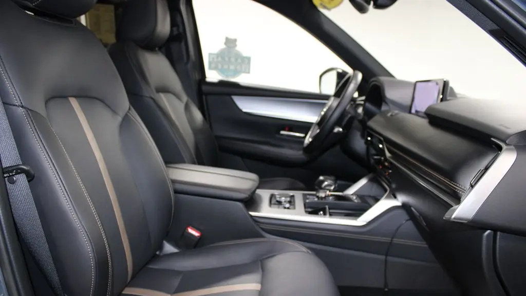2025 Mazda CX-70 Plug-in Hybrid Premium Plus