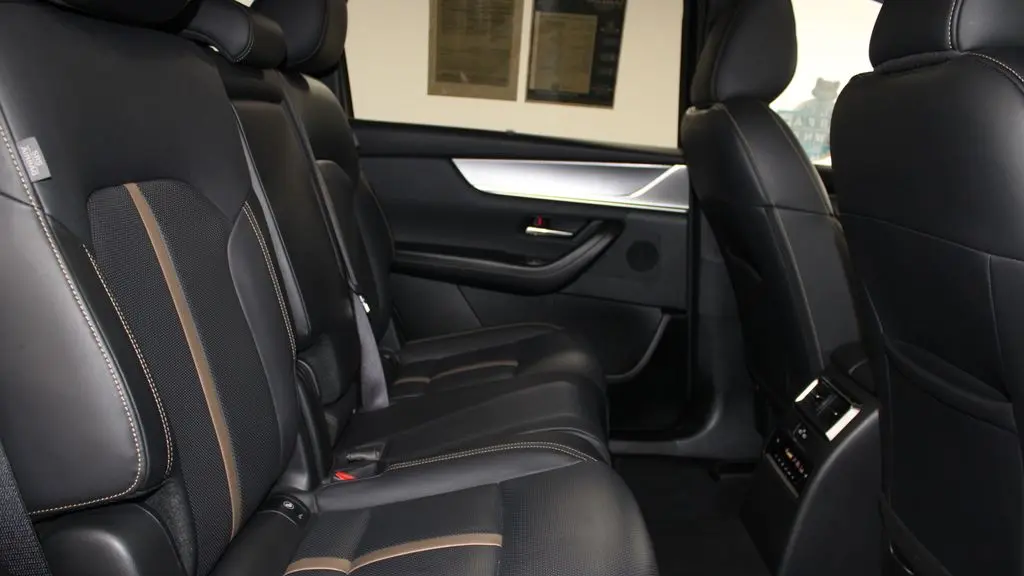 2025 Mazda CX-70 Plug-in Hybrid Premium Plus