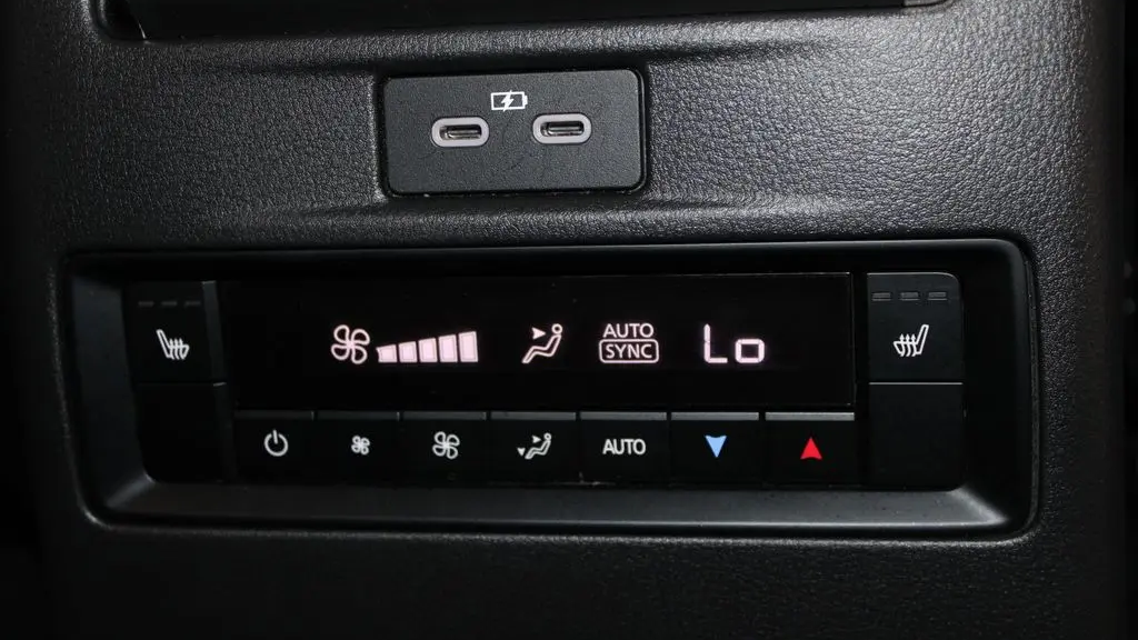 2025 Mazda CX-70 Plug-in Hybrid Premium Plus