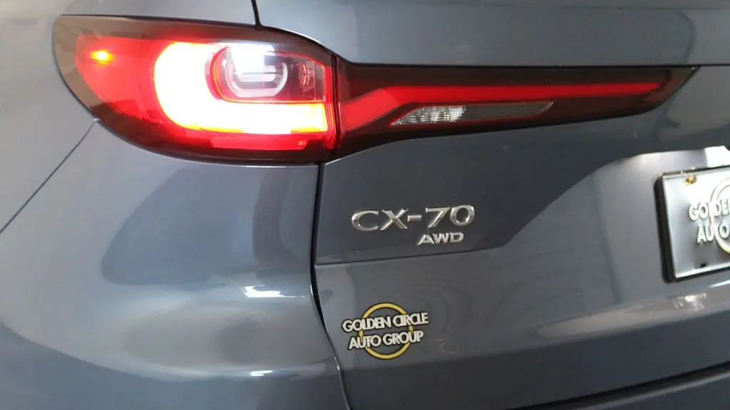 2025 Mazda CX-70 Plug-in Hybrid Premium Plus