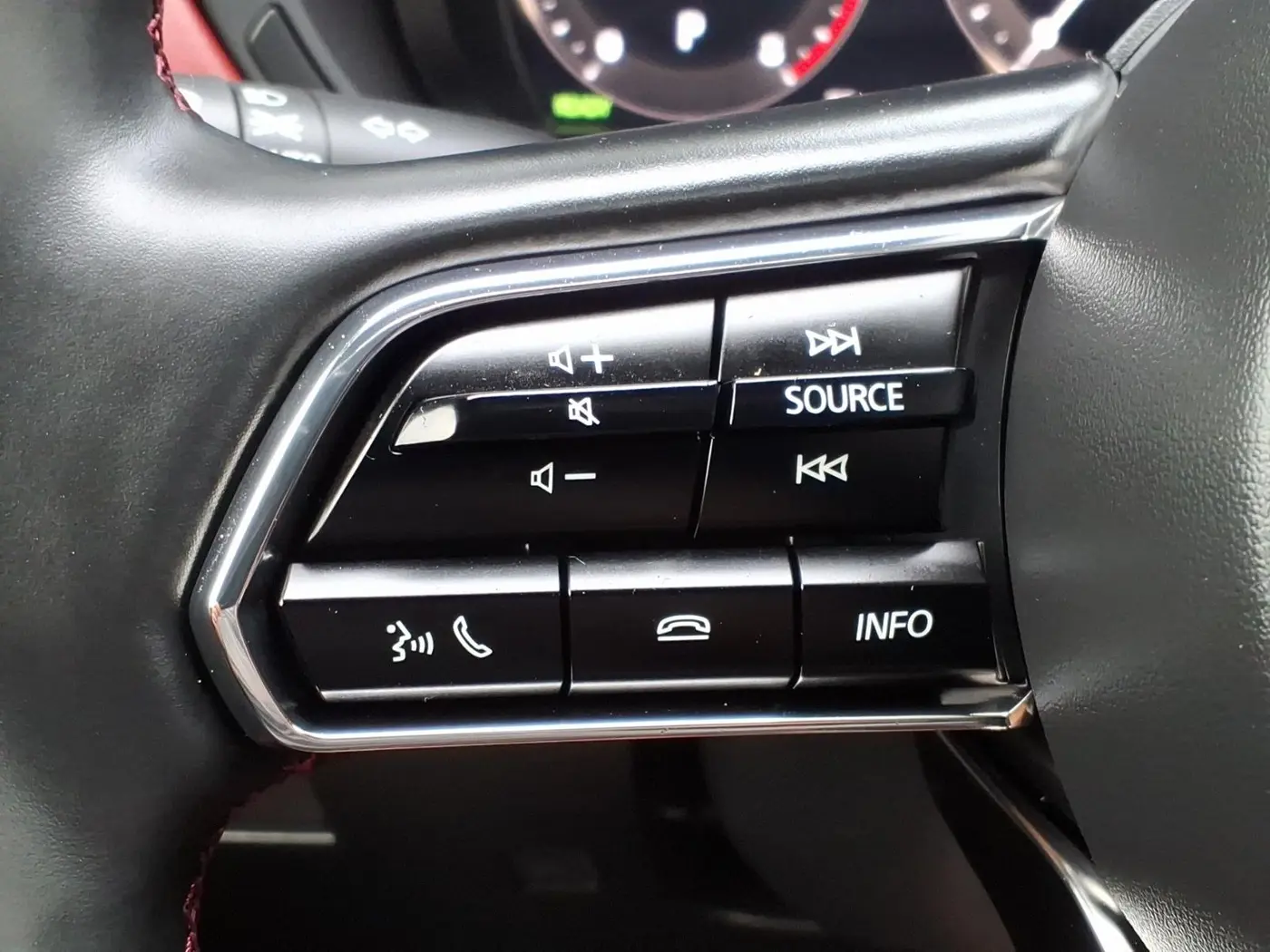 2026 MAZDA CX-7 - $40,997