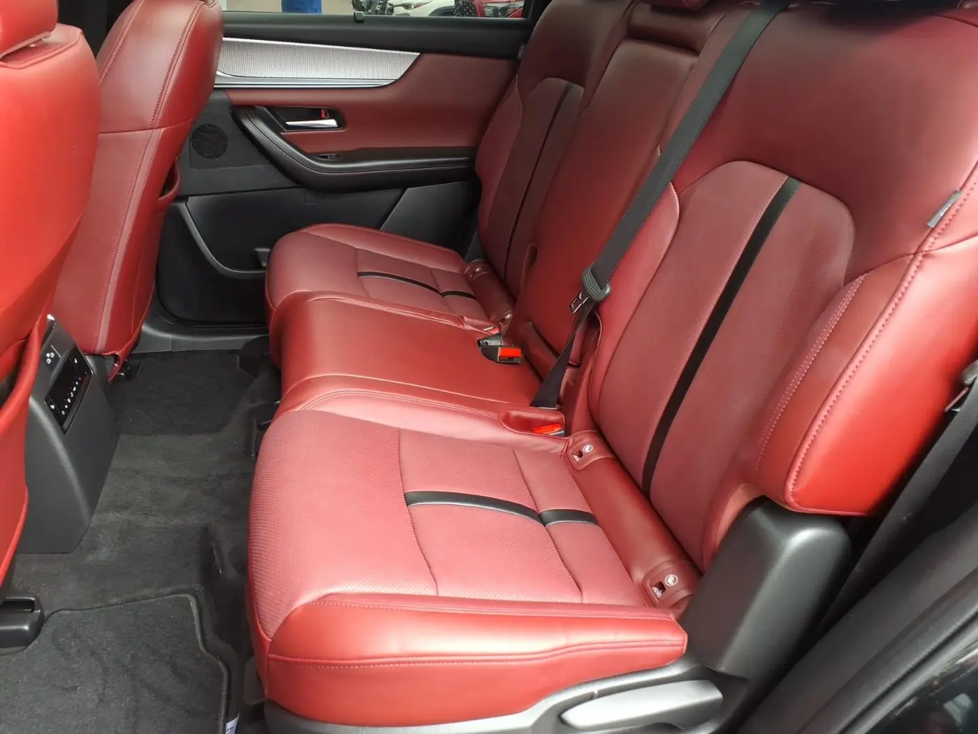 2026 MAZDA CX-7 - $40,997