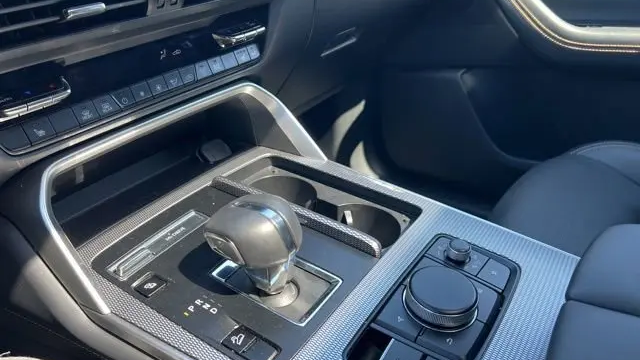 2024 Mazda CX-90 Plug-in Hybrid Preferred