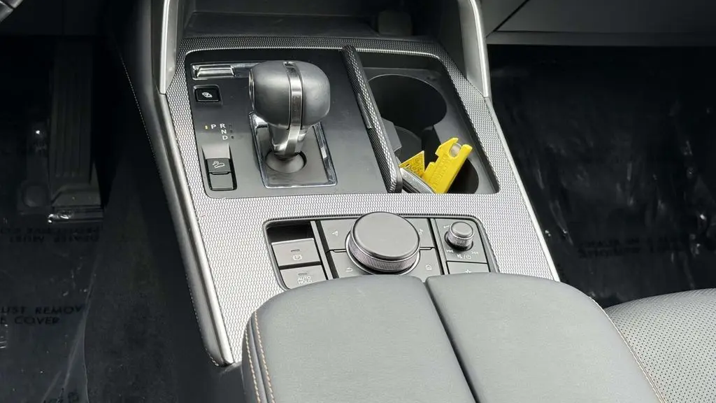 2024 Mazda CX-90 Plug-in Hybrid Preferred